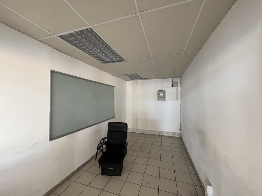 To Let commercial Property for Rent in Sanddrift Western Cape